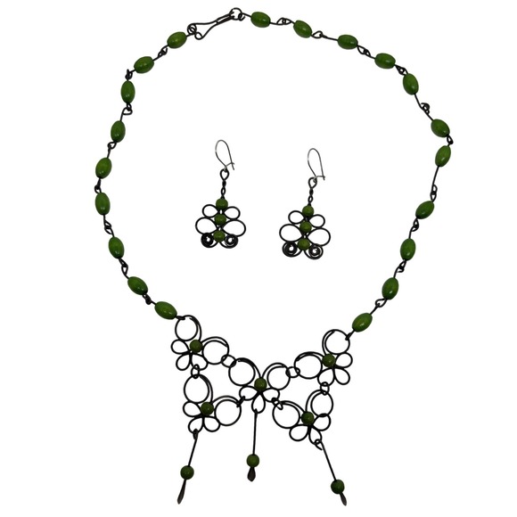1970s Rare Green Beaded‎ Necklace and Earrings Set Wire Wrapped Jewelry